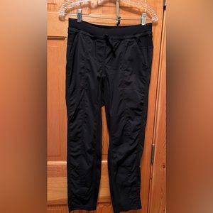 lululemon jogger